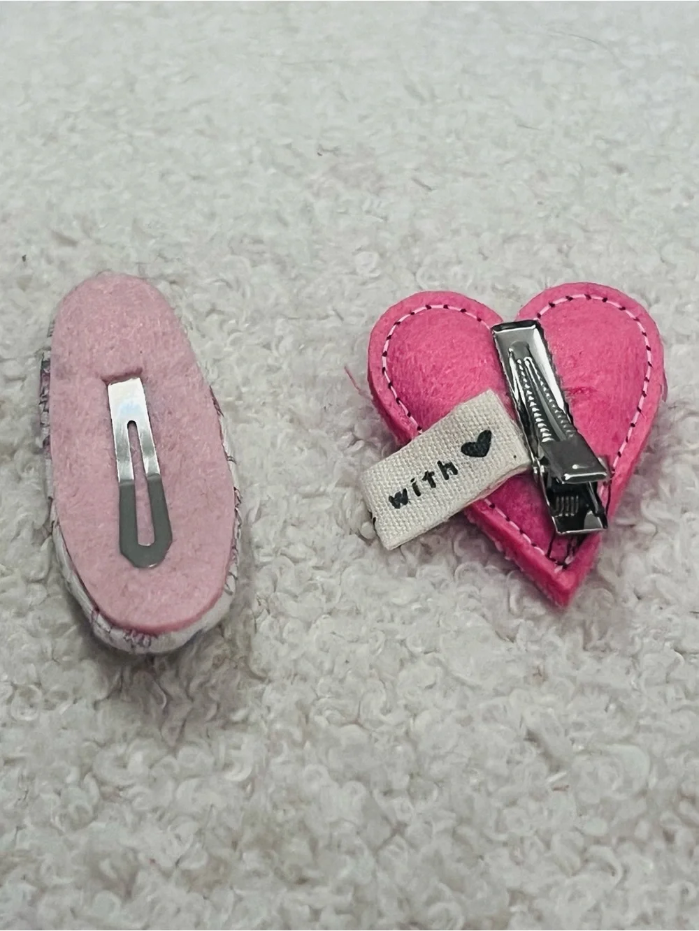 🍭3/$15 (kids)🎉Handmade Pink Heart & Floral Hair Clip Set